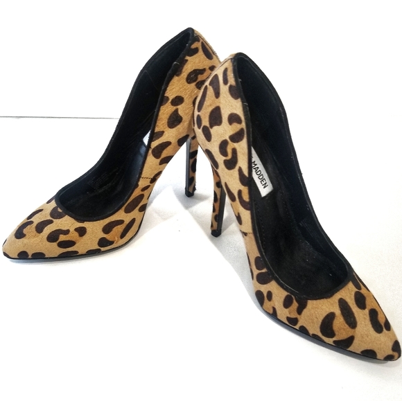Steve Madden Shoes - NWOT Steven Madden Leopard Calf Hair Pumps